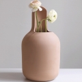 Vase 2