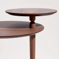 胡桃木桌面搭配咖啡色大理石底座